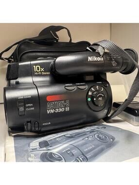 Nikon Action-8 VN-330 8mm Camcorder w Case Manual 2 NP-55 Batteries Vintage